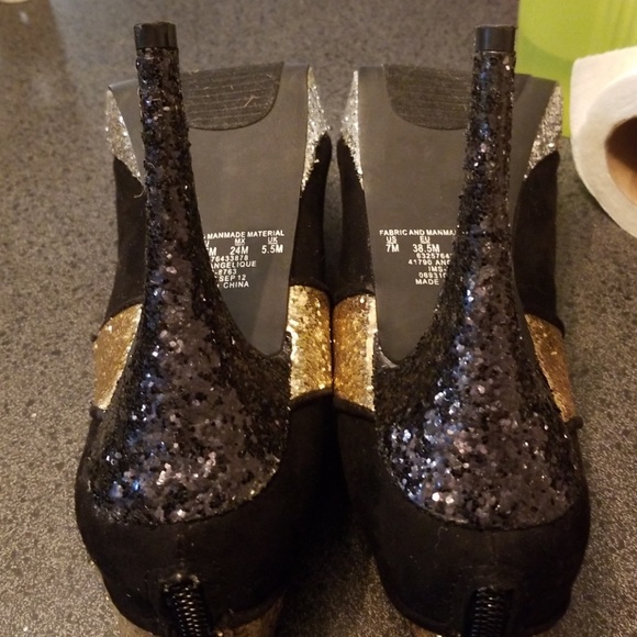 Black and gold high heels With  cold glitter - Picture 1 of 4